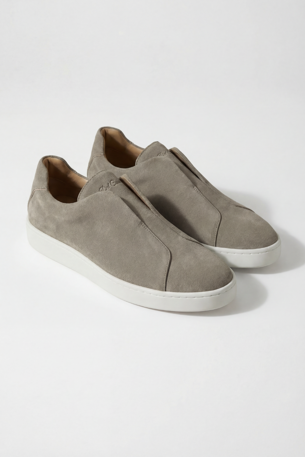 BEIGE SUEDE SNEAKER